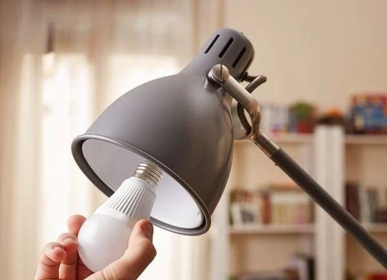 smart light bulbs