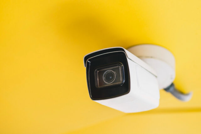 cctv kendali jarak jauh