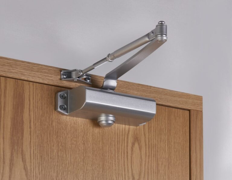 Tips Merawat Door Closer Agar Awet dan Tahan Lama