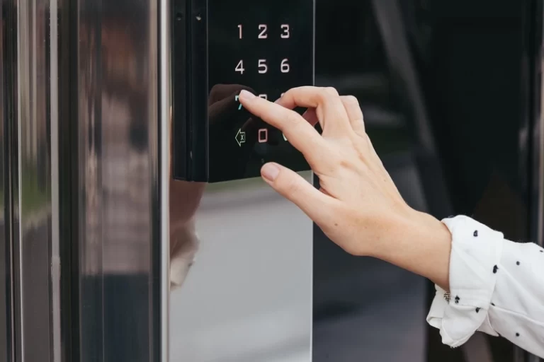Ingin Menghindari Kunci Patah? Gunakan Smart Lock Onassis