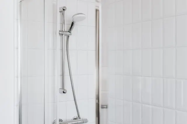 cara memperbaiki shower yang mampet