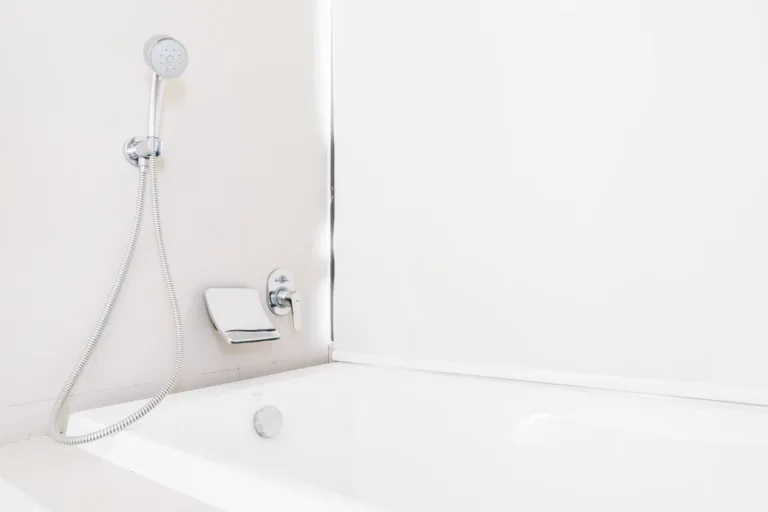 Pakailah Model Shower Minimalis Terbaru Onassis untuk Rumah Modern